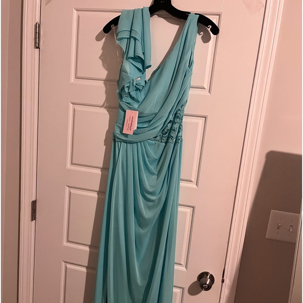 Gown from David’s Bridal. Size 12,extra length